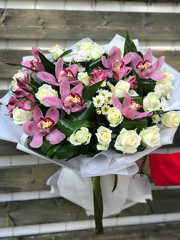 Букет цветов из: Розы и Хризантемы в Васькино