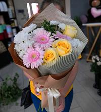 Букет цветов из:  Герберы, Розы и Хризантемы в Васькино